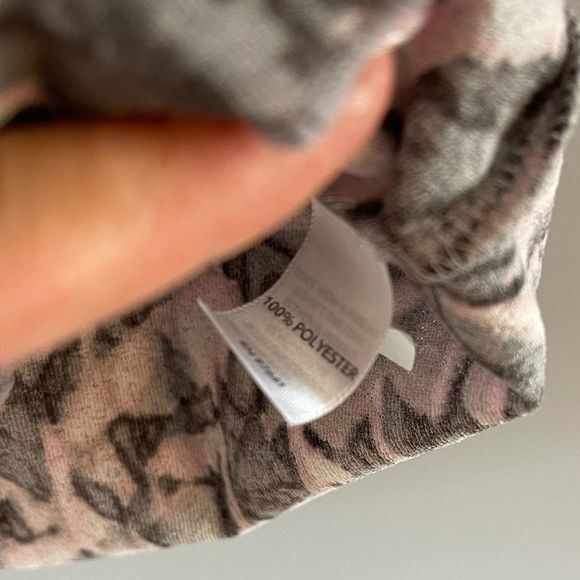 J.Jill Mesh Surplice Pink & Gray Marble Print Top || SZ Large - Picture 7 of 10